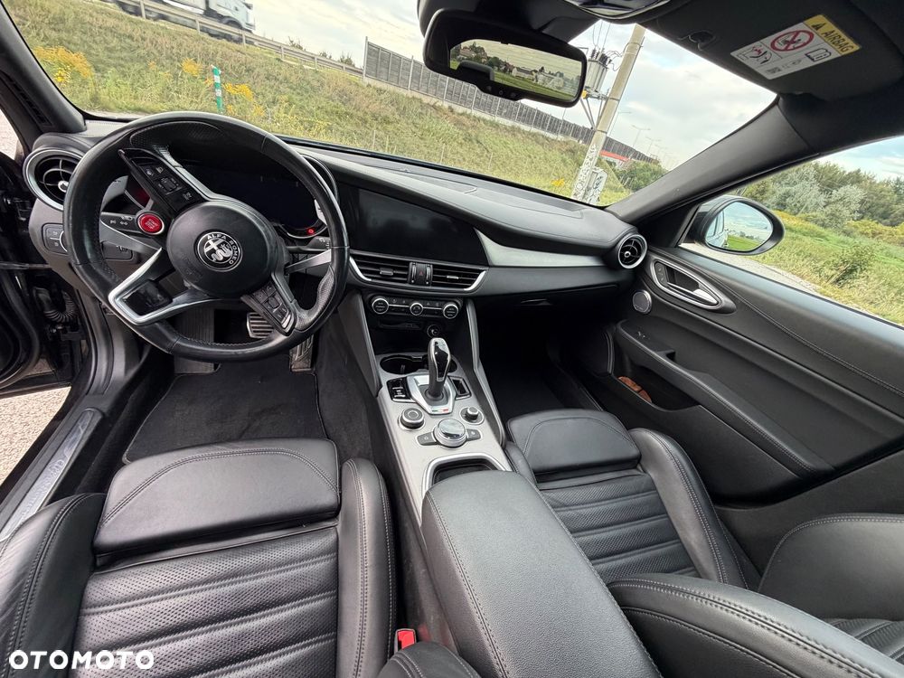 Alfa Romeo Giulia 2.0 Turbo Veloce Q4 - 8