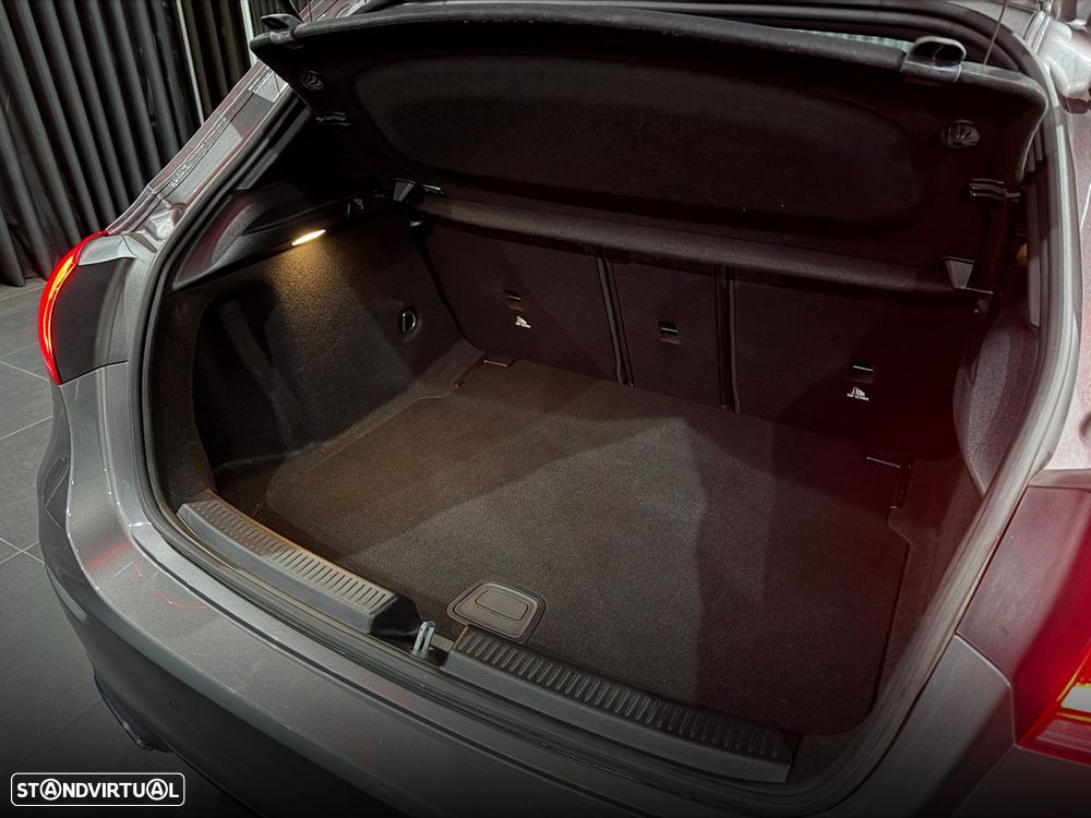 Mercedes-Benz A 180 d Progressive Aut. - 39