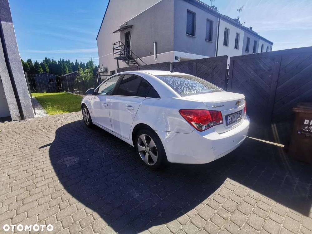 Chevrolet Cruze 1.8 LT - 2