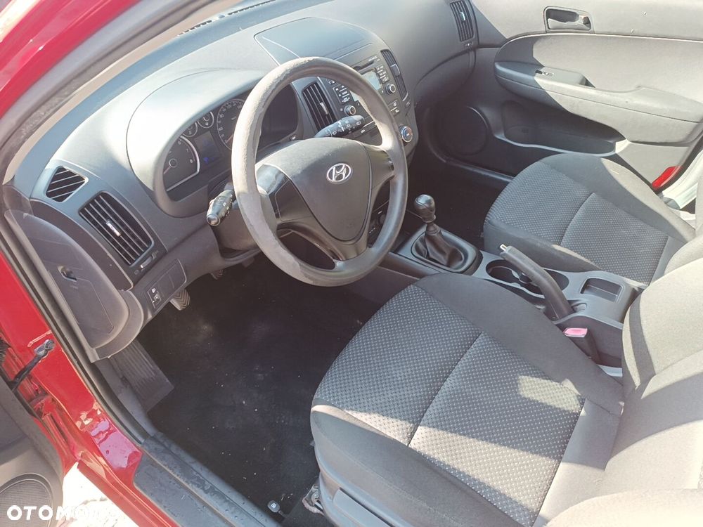 Hyundai i30 1.4 FIFA WM Edition - 4