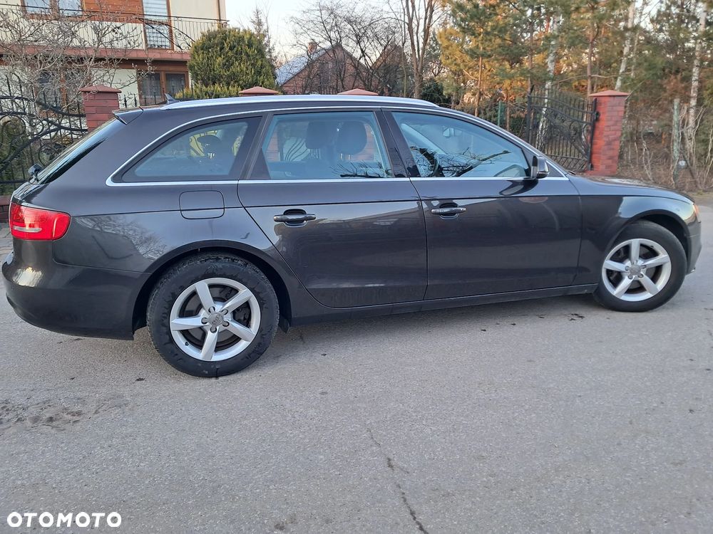 Audi A4 Avant 2.0 TDI DPF Attraction - 5