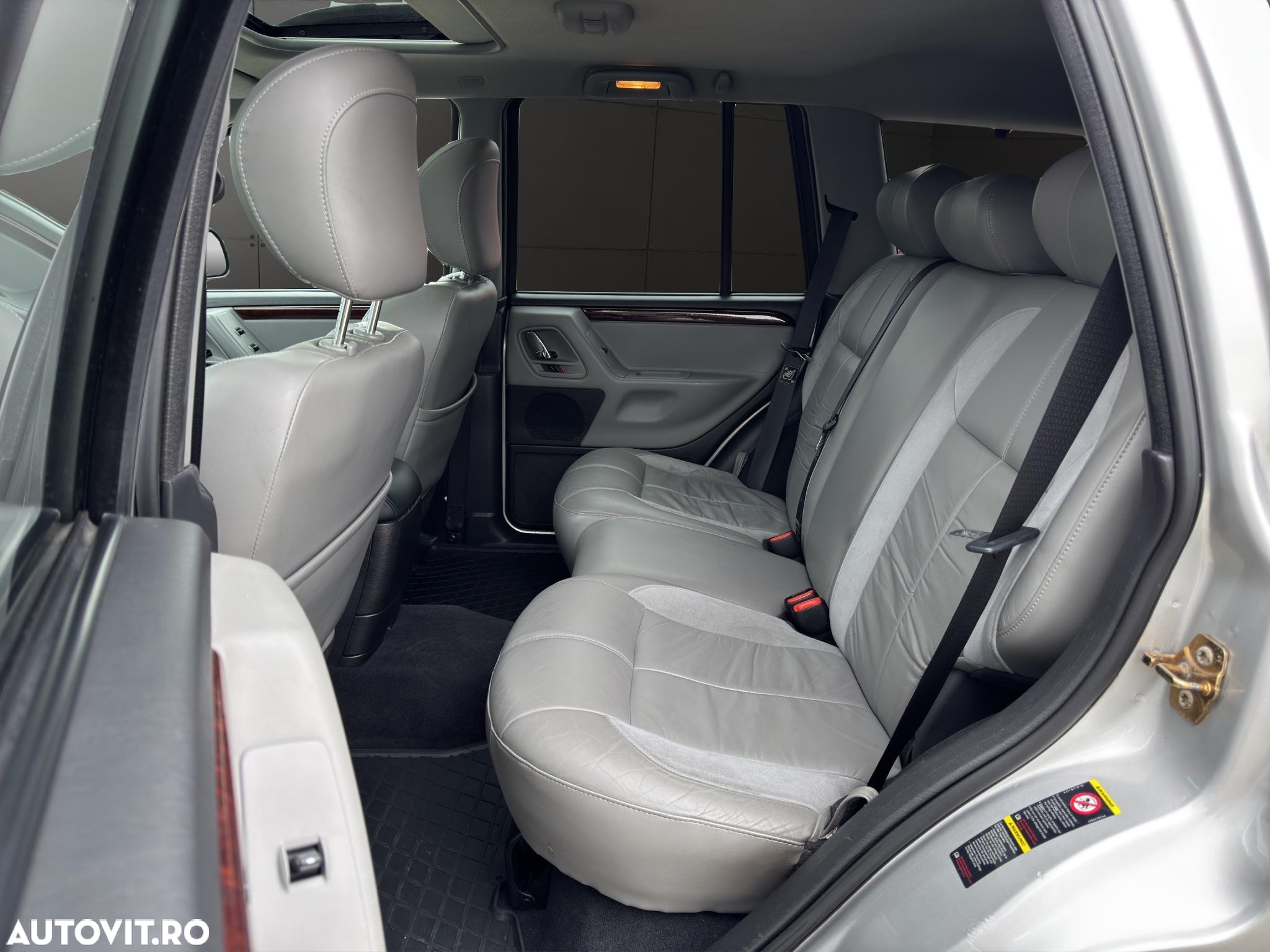 Jeep Grand Cherokee - 9
