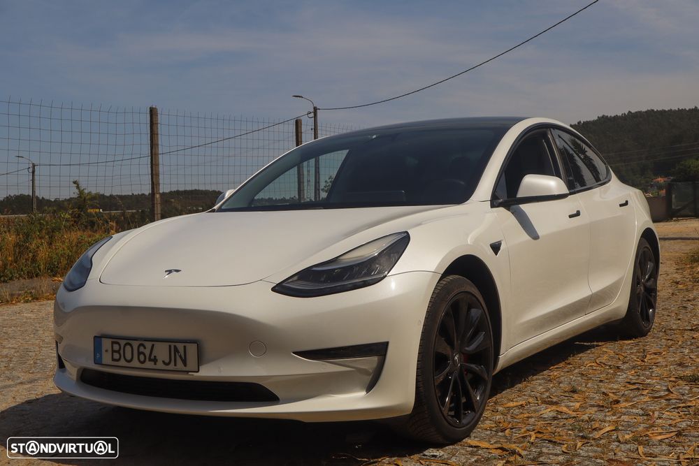 Tesla Model 3 - 2