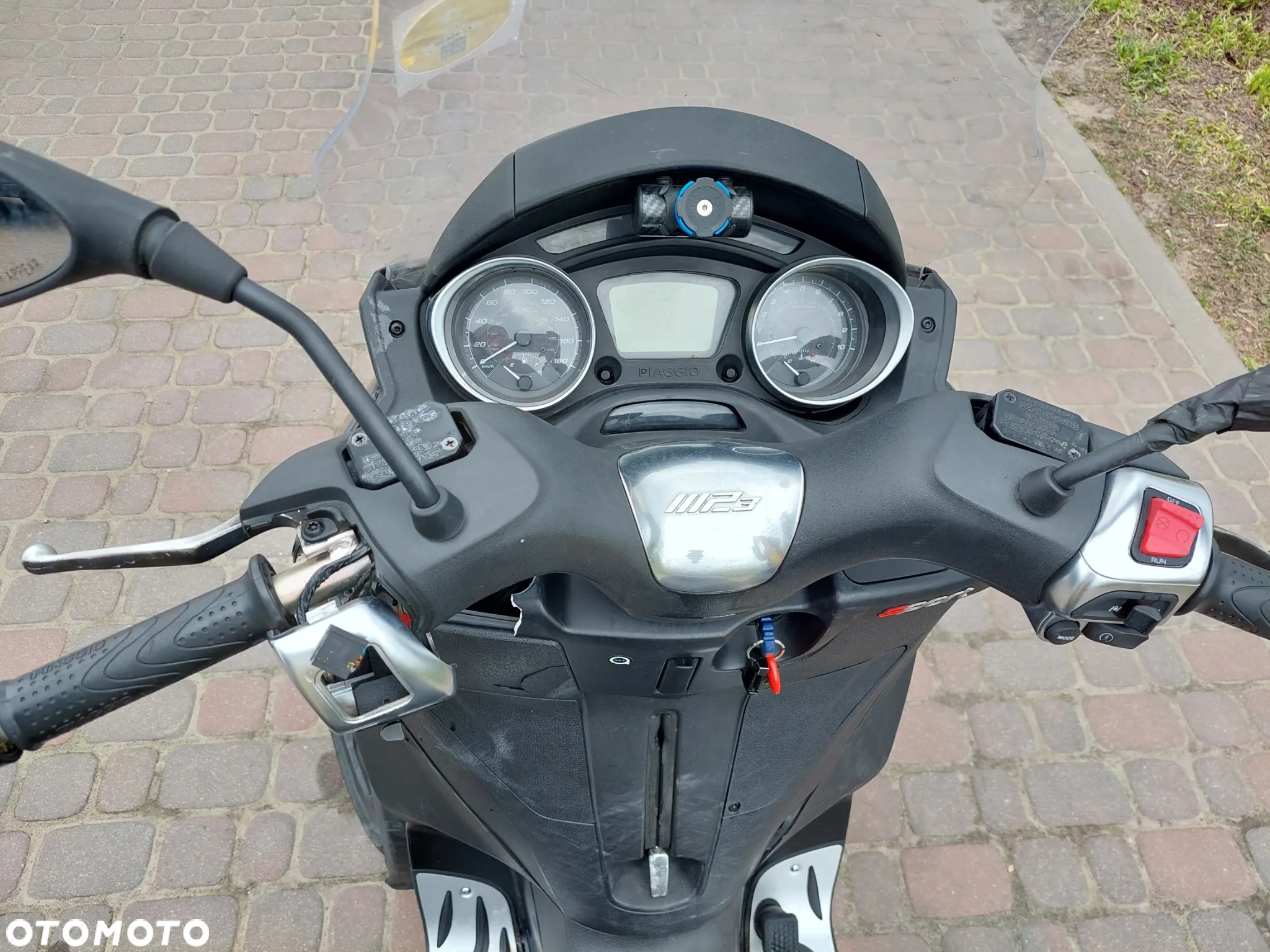 Piaggio MP-3 - 9