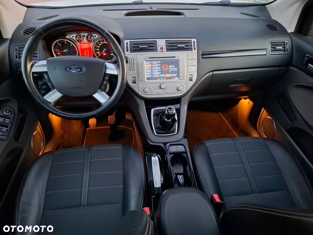 Ford Kuga 2.0 TDCi 4x4 Titanium - 19