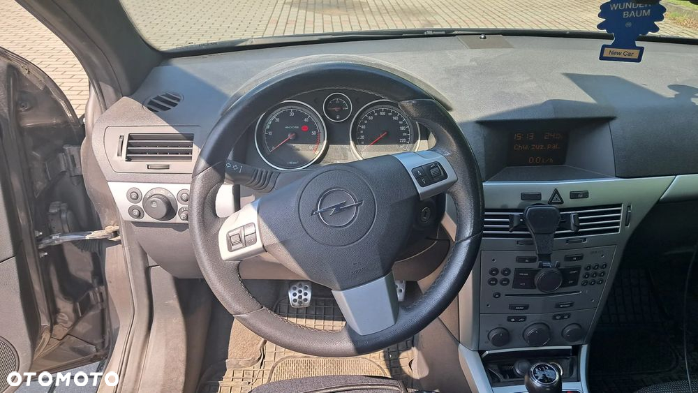 Opel Astra III GTC 1.7 CDTI Cosmo - 10