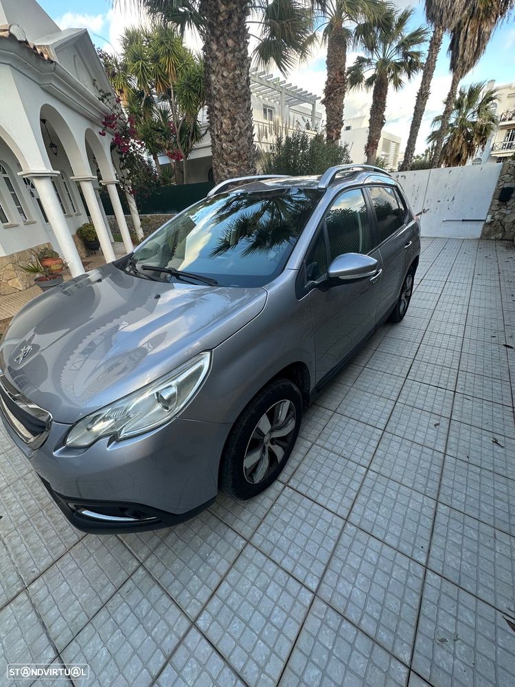 Peugeot 2008 1.2 PureTech Style - 4