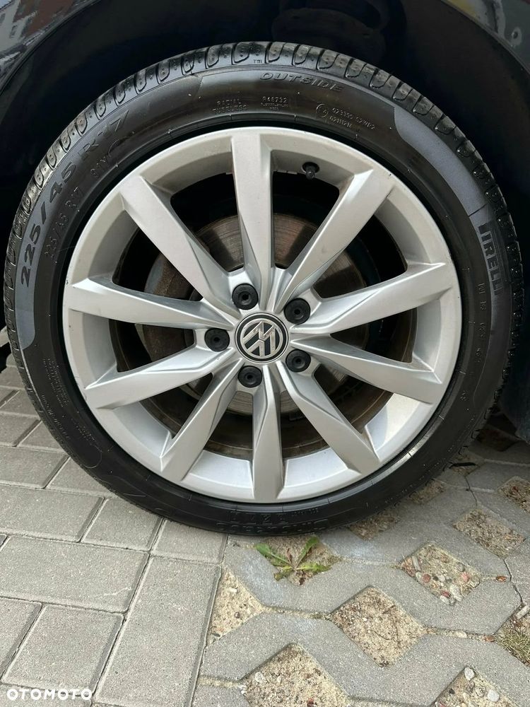 Volkswagen Golf - 14