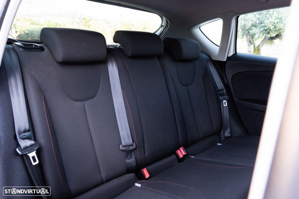SEAT Leon 2.0 TDI FR DPF - 46