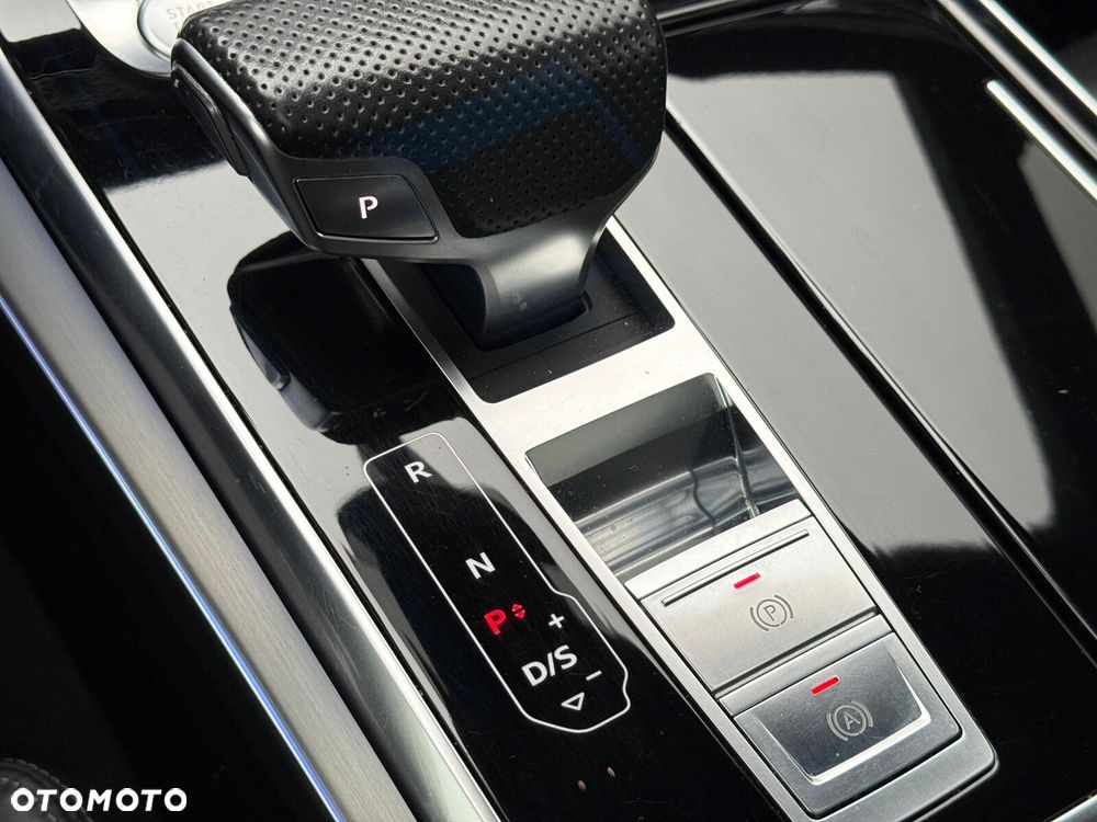 Audi Q8 - 24