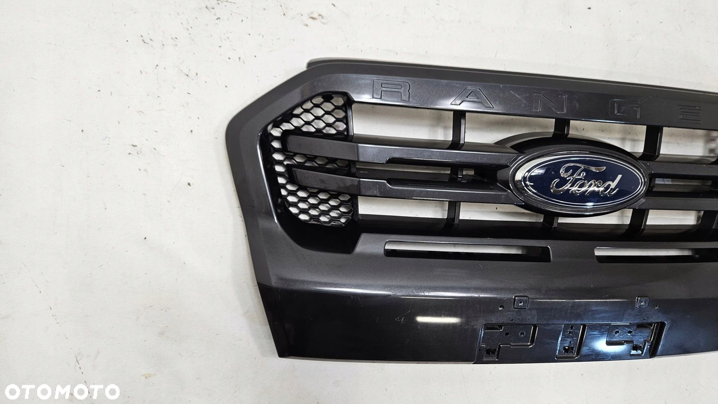 GRILL ATRAPA CHŁODNICY FORD RANGER IV LIFT JB3B-8350-B - 3