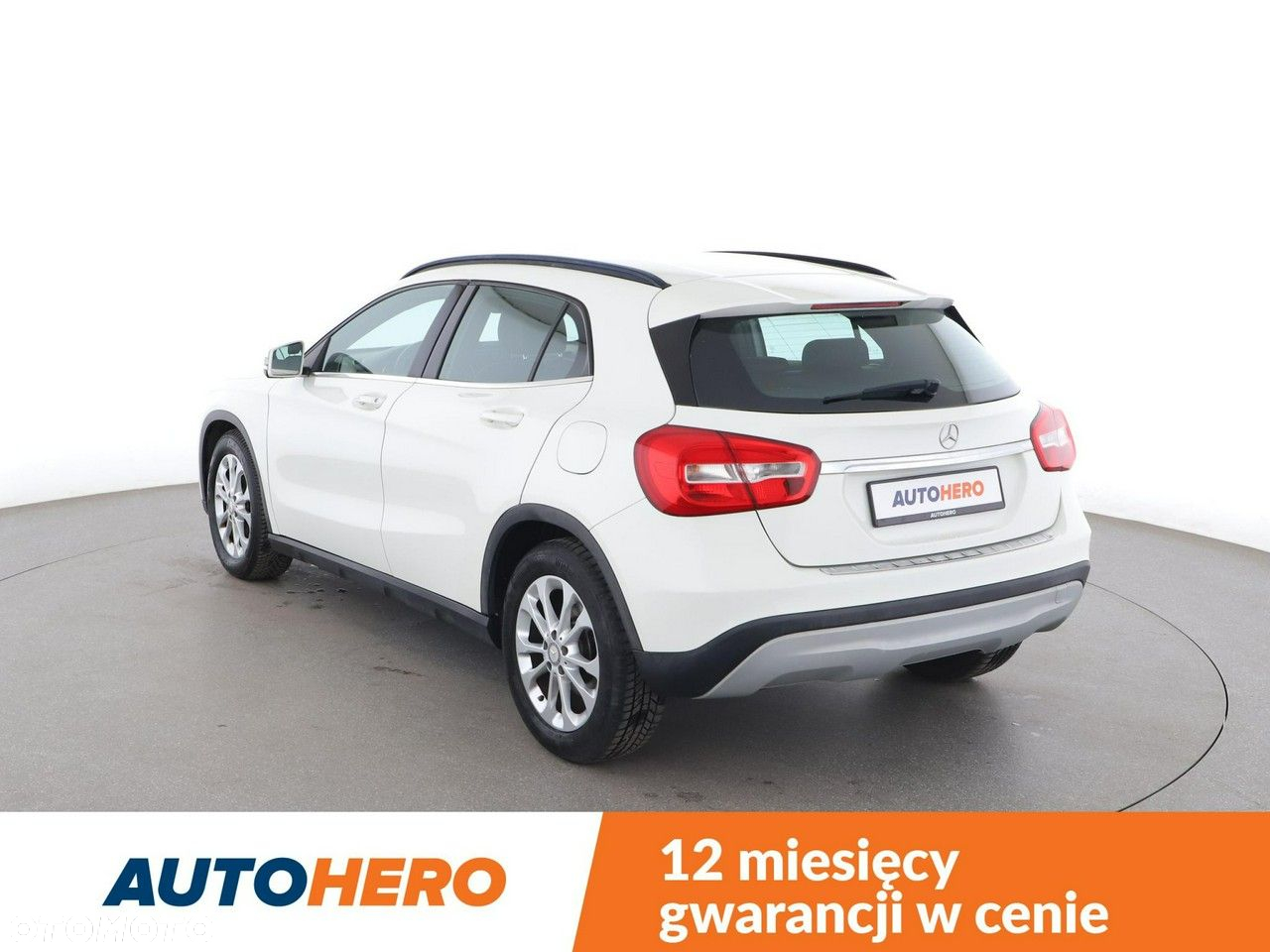 Mercedes-Benz GLA - 4