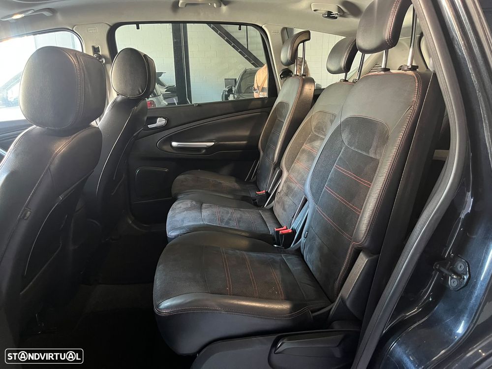 Ford S-Max 2.0 TDCi Titanium Busine.7L - 17