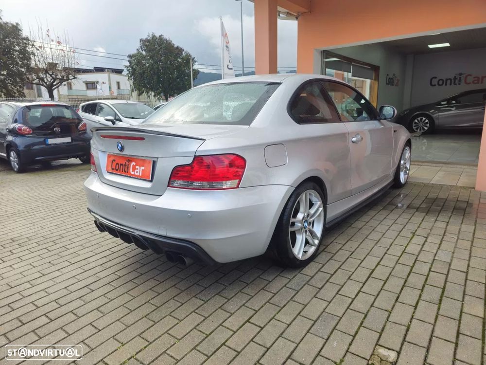 BMW 118 d Pack M - 4