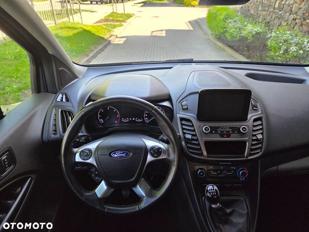 Ford Tourneo Connect - 8