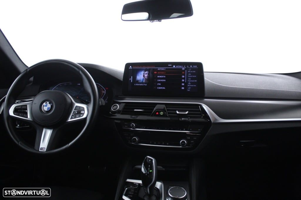 BMW 520 d Pack Desportivo M Auto - 17
