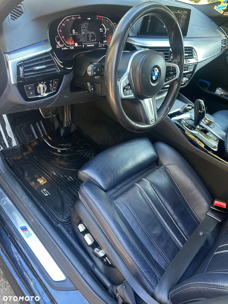 BMW Seria 5 520d MHEV M Sport sport - 14