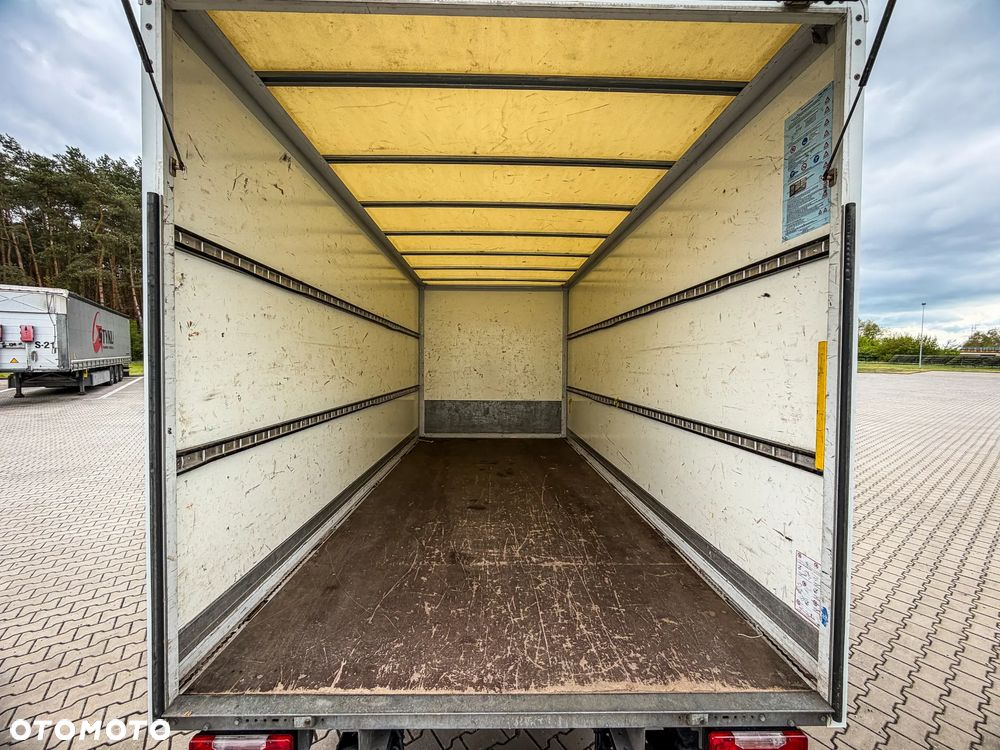 Iveco Daily 35C16H Kontener + Winda - 28