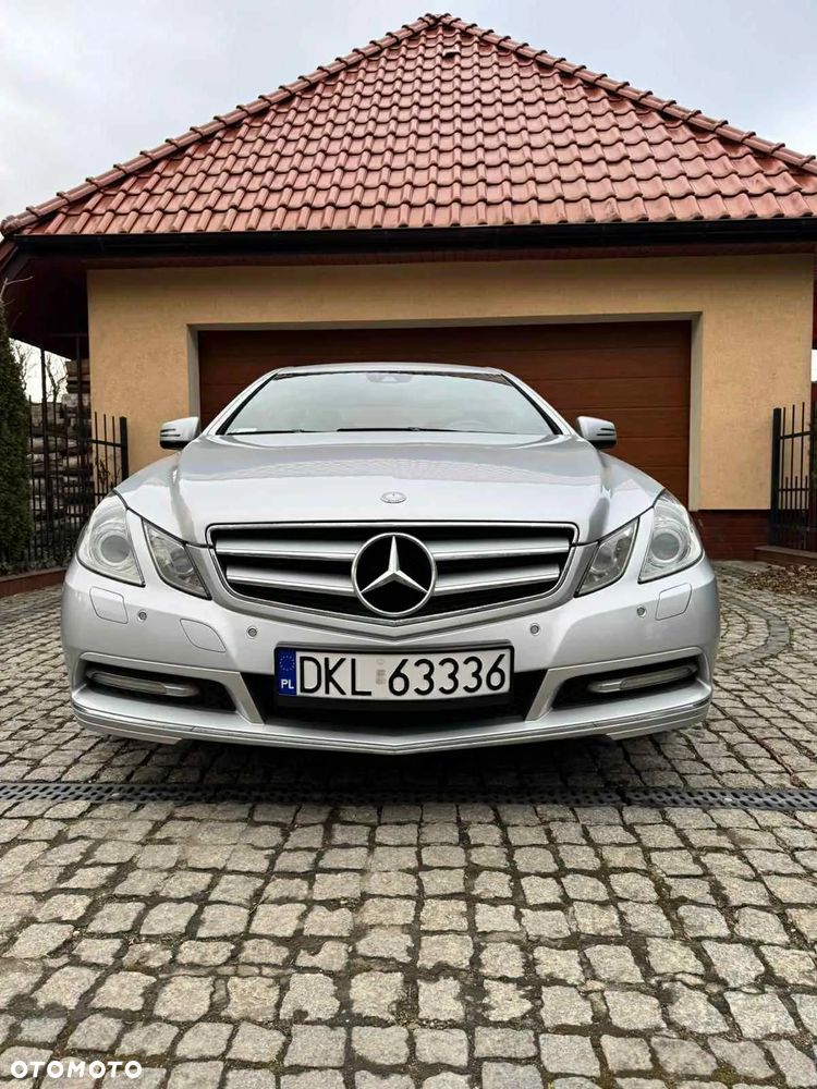 Mercedes-Benz Klasa E 220 CDI DPF Coupe BlueEFFICIENCY 7G-TRONIC Avantgarde - 1