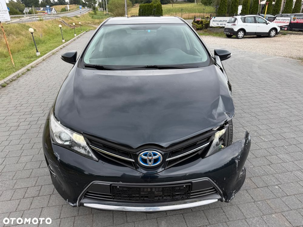 Toyota Auris 1.8 HSD Luna - 2