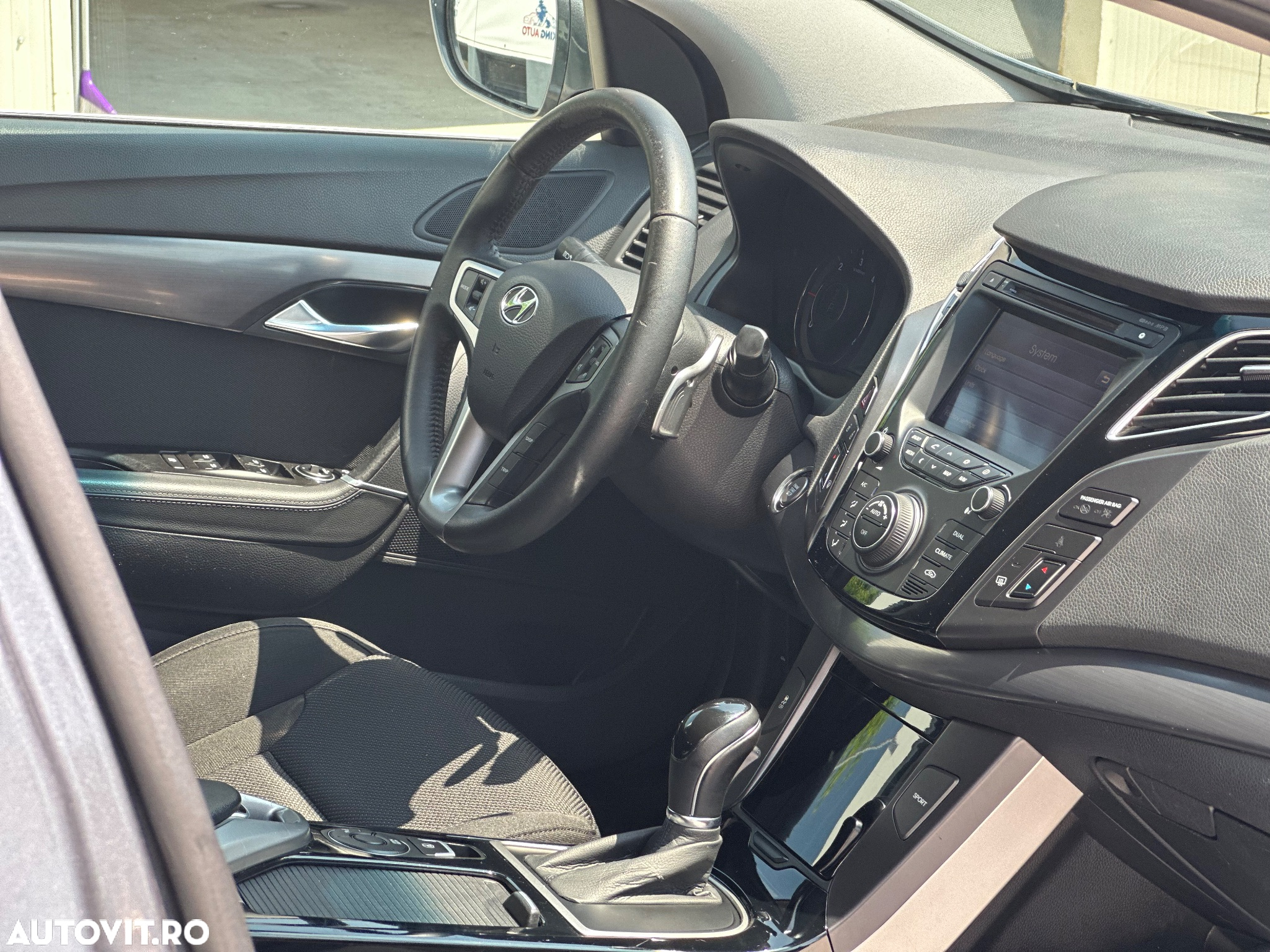 Hyundai i40 i40cw 1.7 CRDi Automatik Style - 27