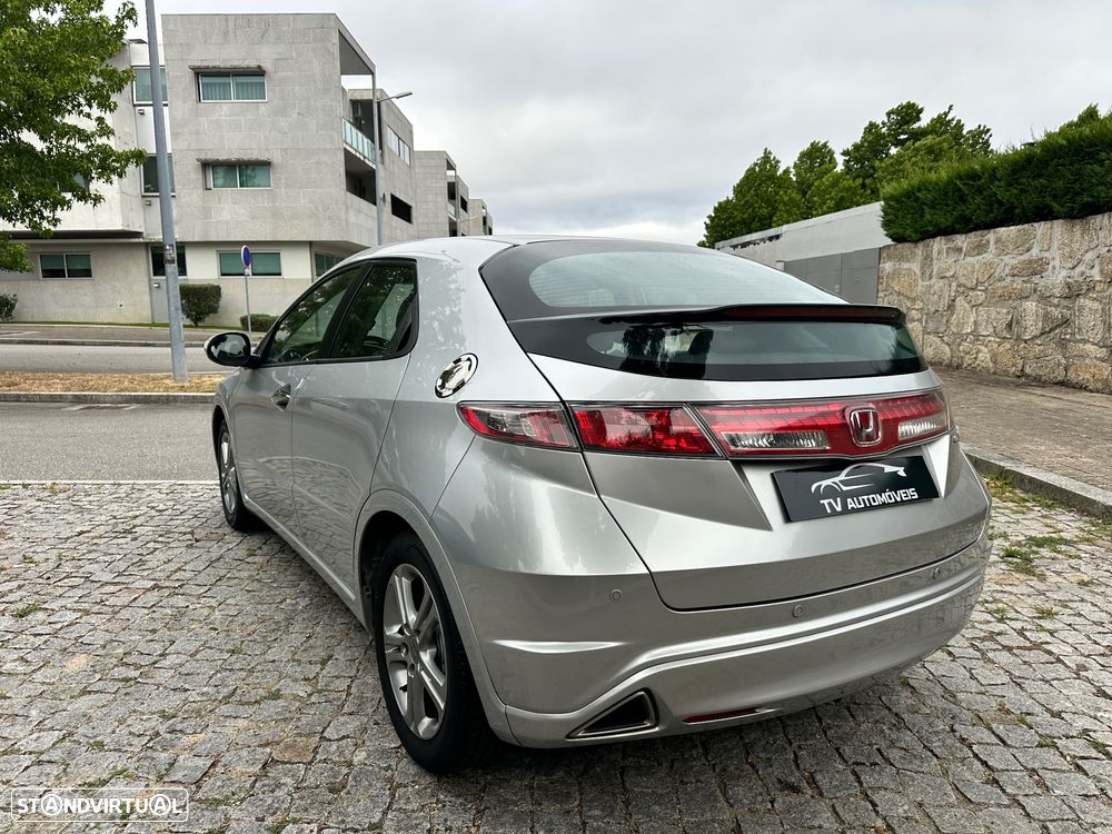 Honda Civic 1.4 i-VTEC Sport Edition - 6