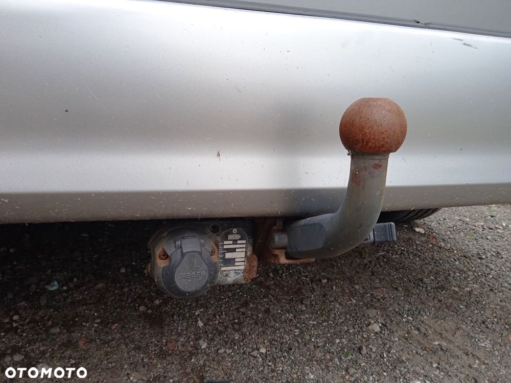 Na części Kia Carnival 2.9 D lakier C5 silnik P89U skrzynia biegów LF maska klapa drzwi zderzak - 7