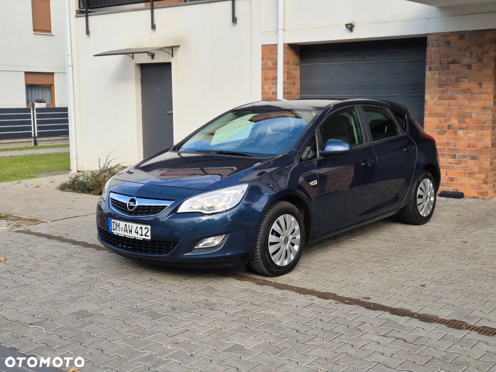 Opel Astra 1.6 Design Edition - 3