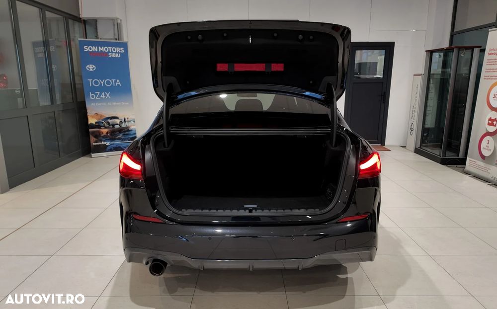 BMW Seria 2 218i Aut. M Sport - 38