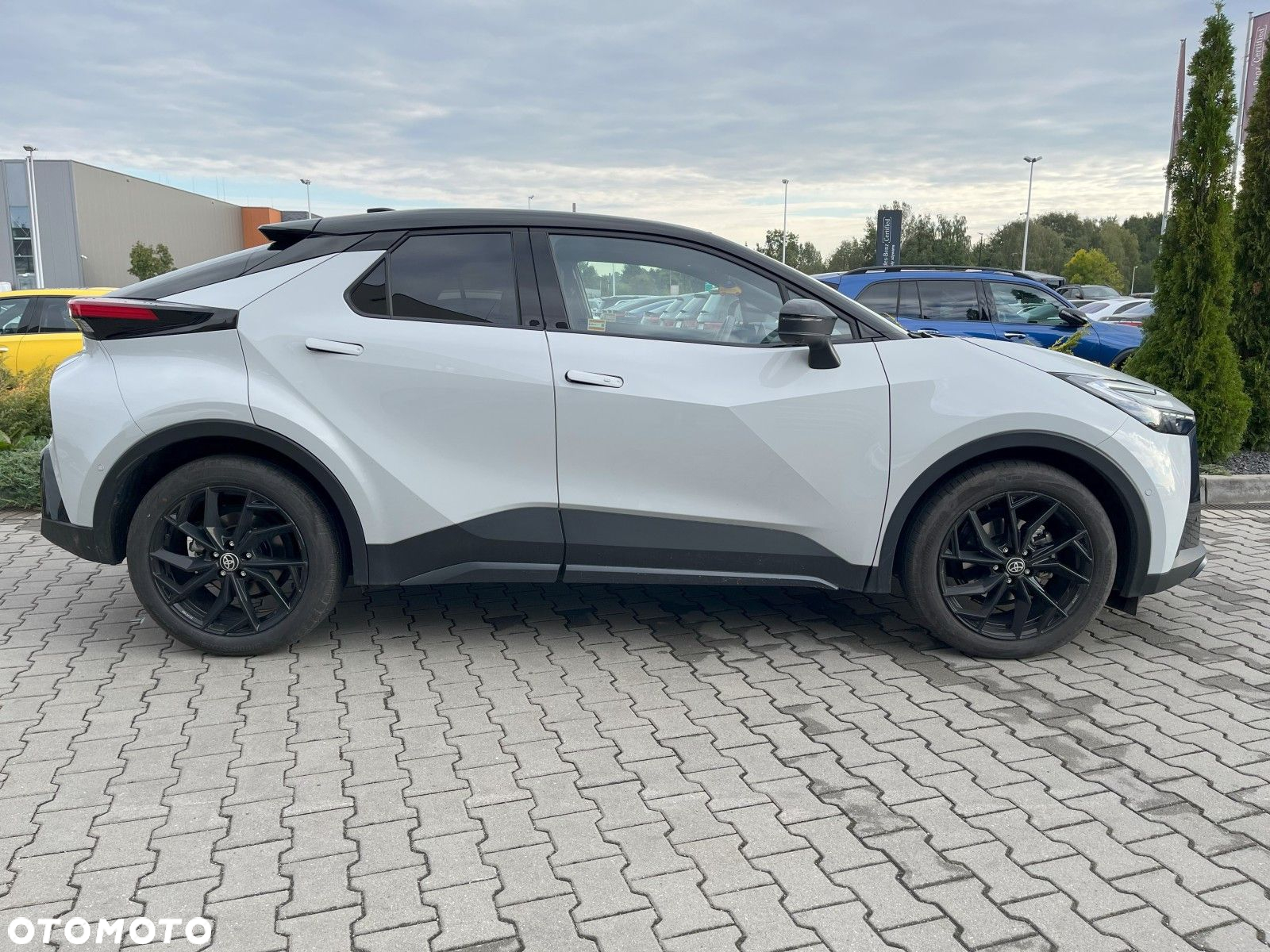 Toyota C-HR - 4