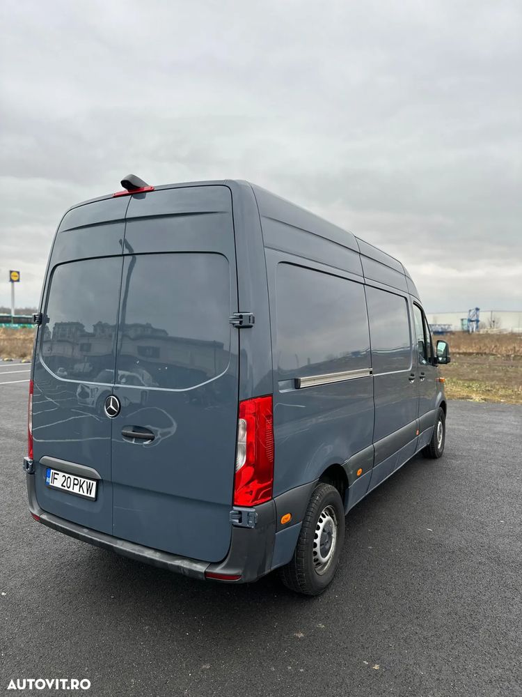 Mercedes-Benz Sprinter - 7