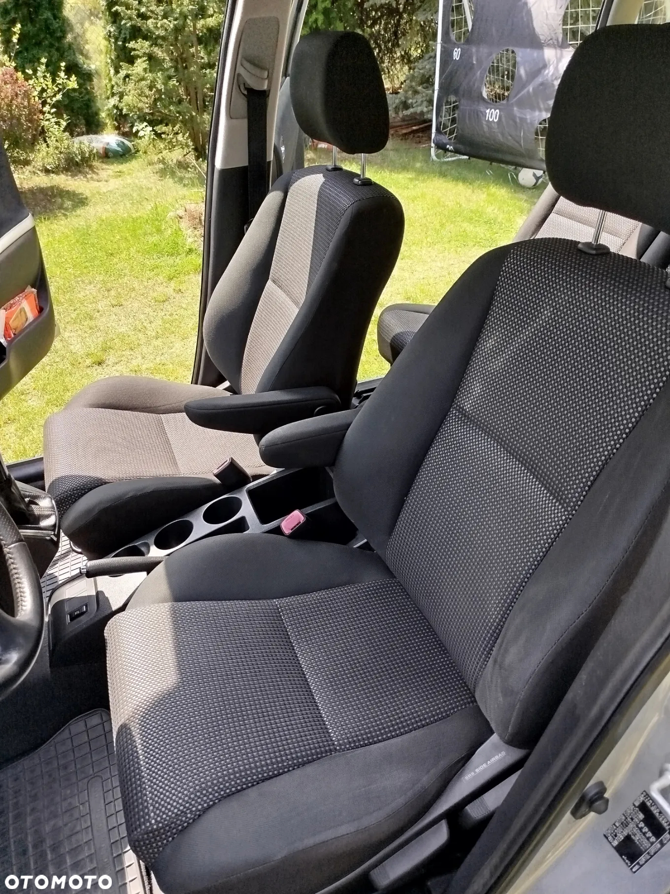 Toyota Corolla Verso 2.2 D-4D X 7os - 11