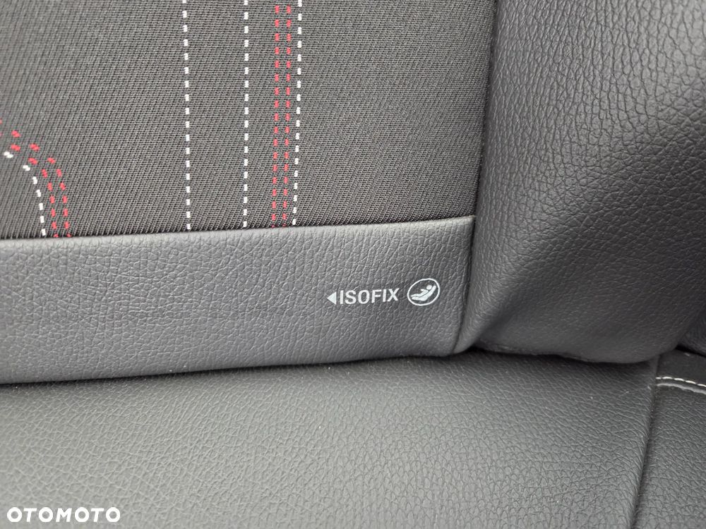 Opel Corsa 1.4 16V Edition 150 - 27