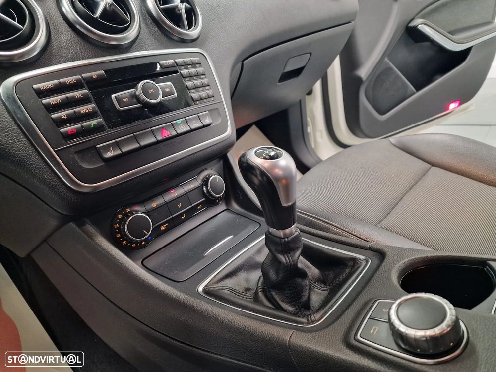 Mercedes-Benz A 180 CDI BE AMG Line - 56