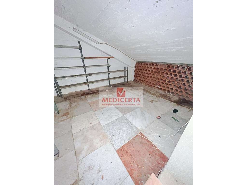 Garagem Box em Agualva - Grande imagem: 5/8