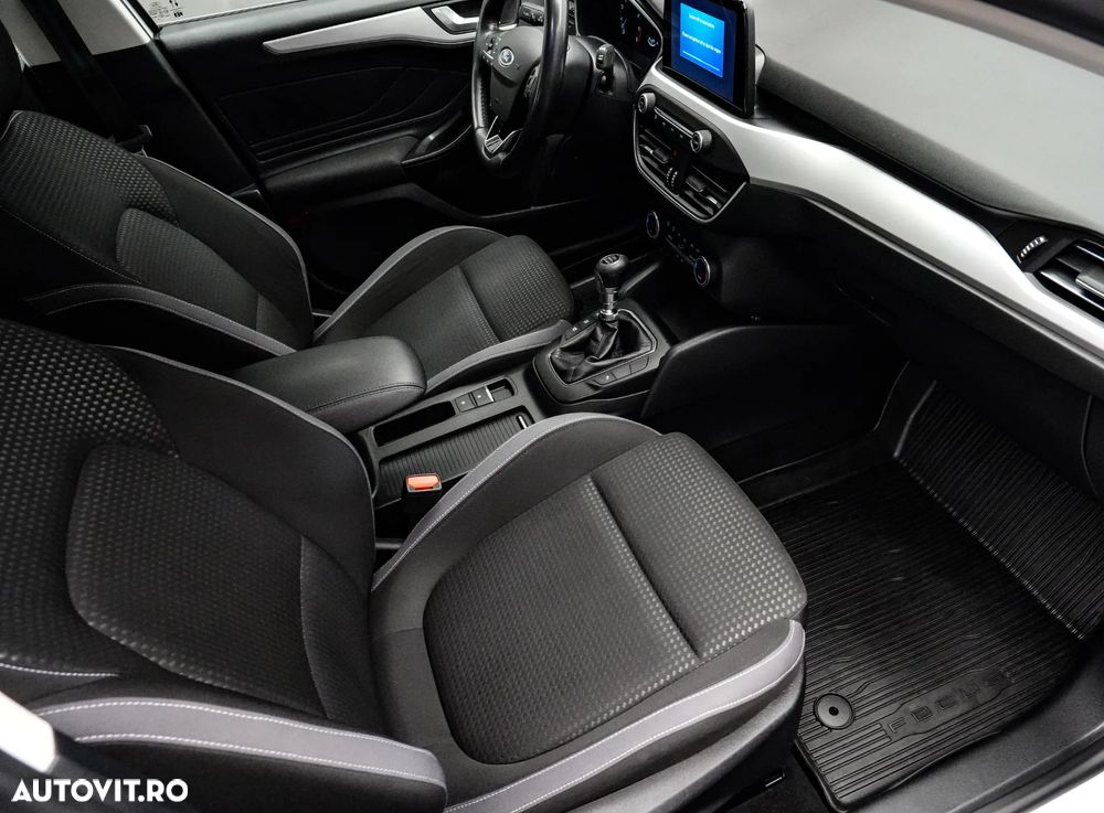 Ford Focus 1.0 EcoBoost Start-Stopp-System COOL&CONNECT DESIGN - 12