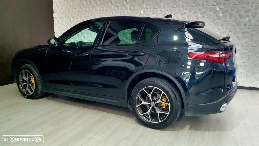 Alfa Romeo Stelvio 2.2 D Super AT8 Q4 - 12