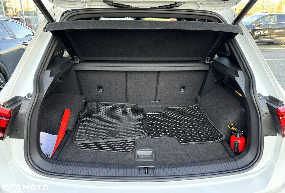 Volkswagen Tiguan - 17