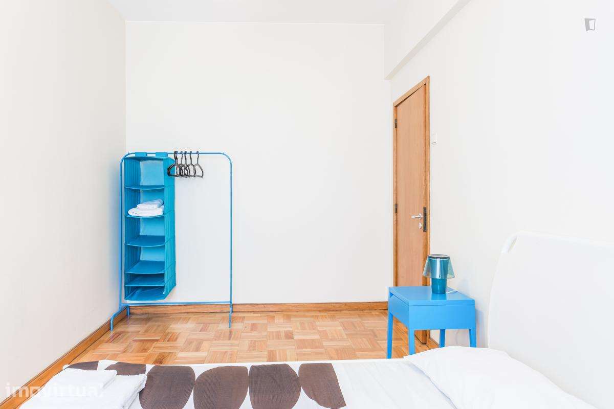 Quarto - localizado em Santo Ildefonso Porto - Grande imagem: 4/40