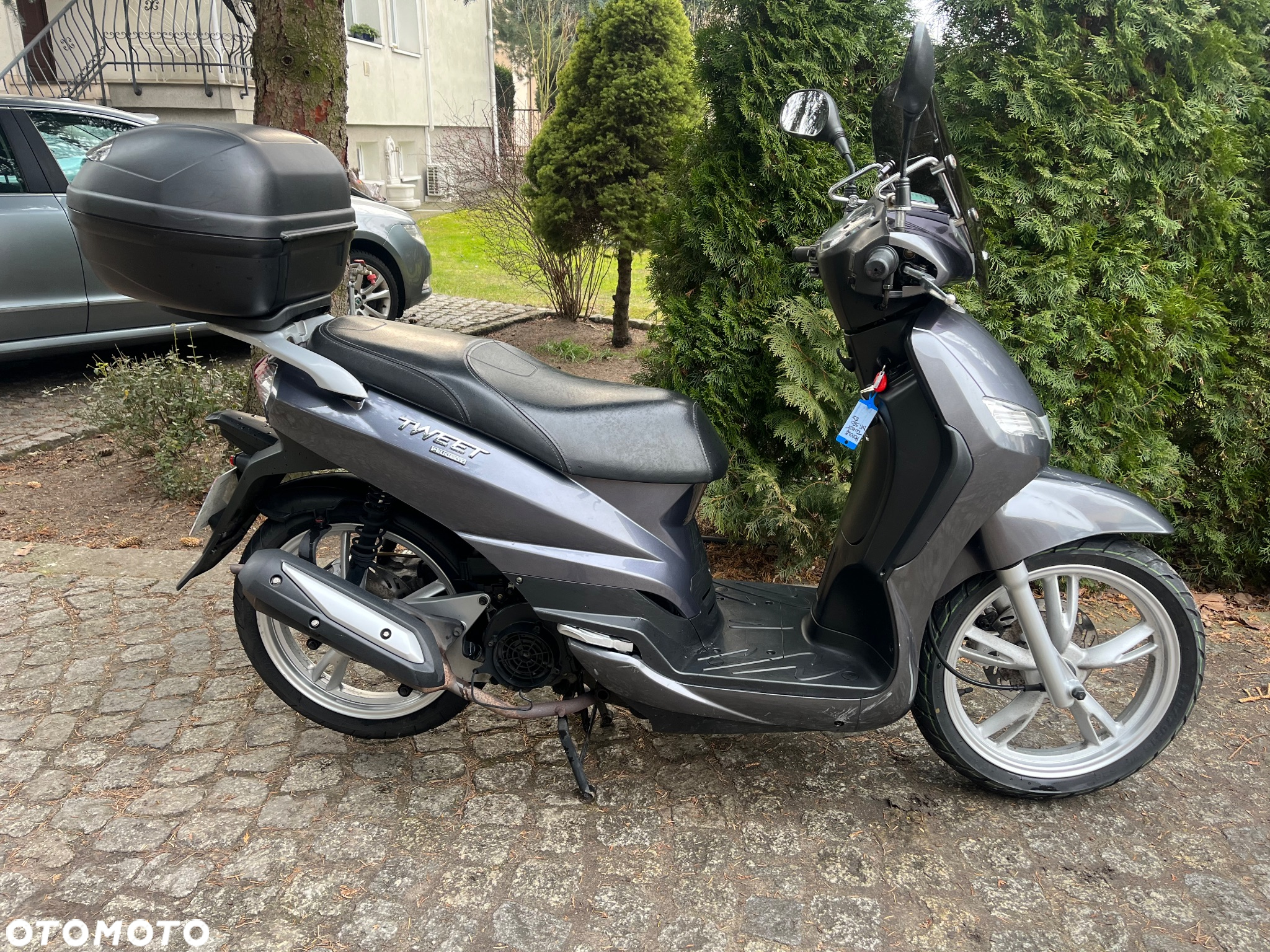 Peugeot Tweet - 3