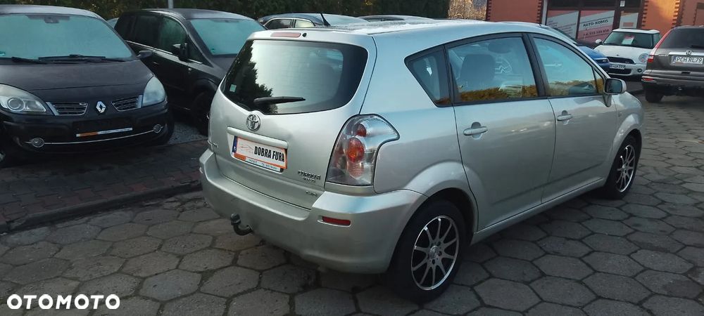 Toyota Corolla Verso 2.2 D-4D Gold + 7os - 3