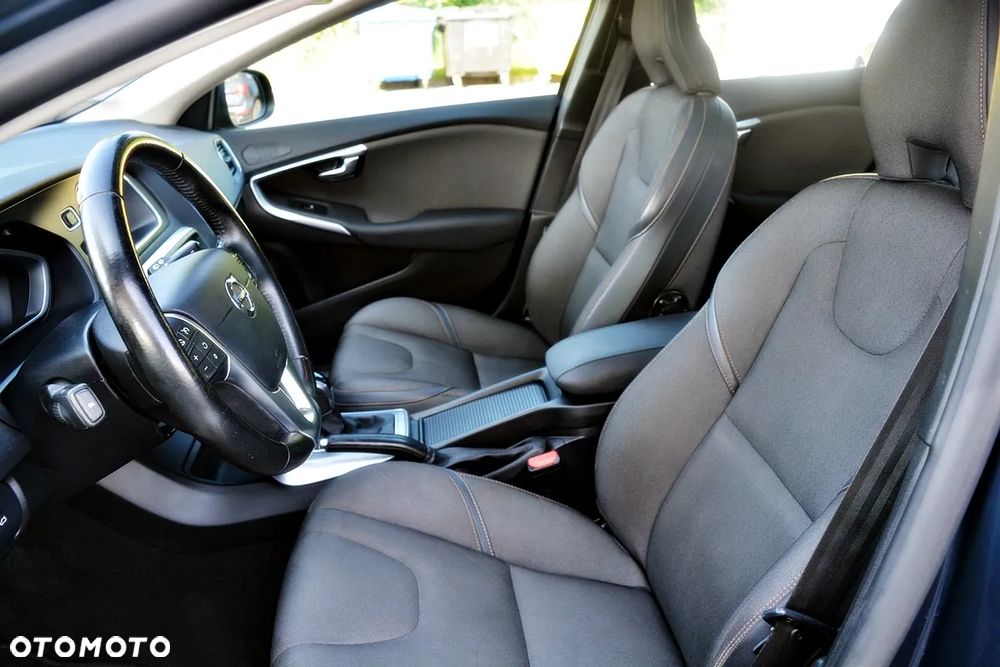 Volvo V40 Cross Country D2 Geartronic Momentum - 10