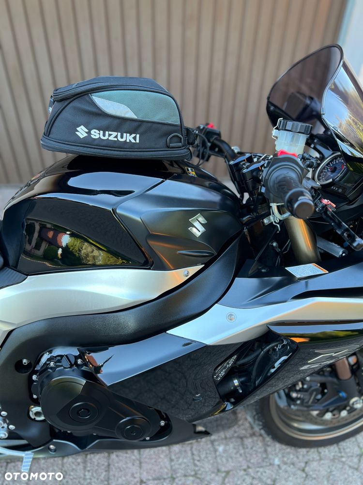 Suzuki GSX-R - 4