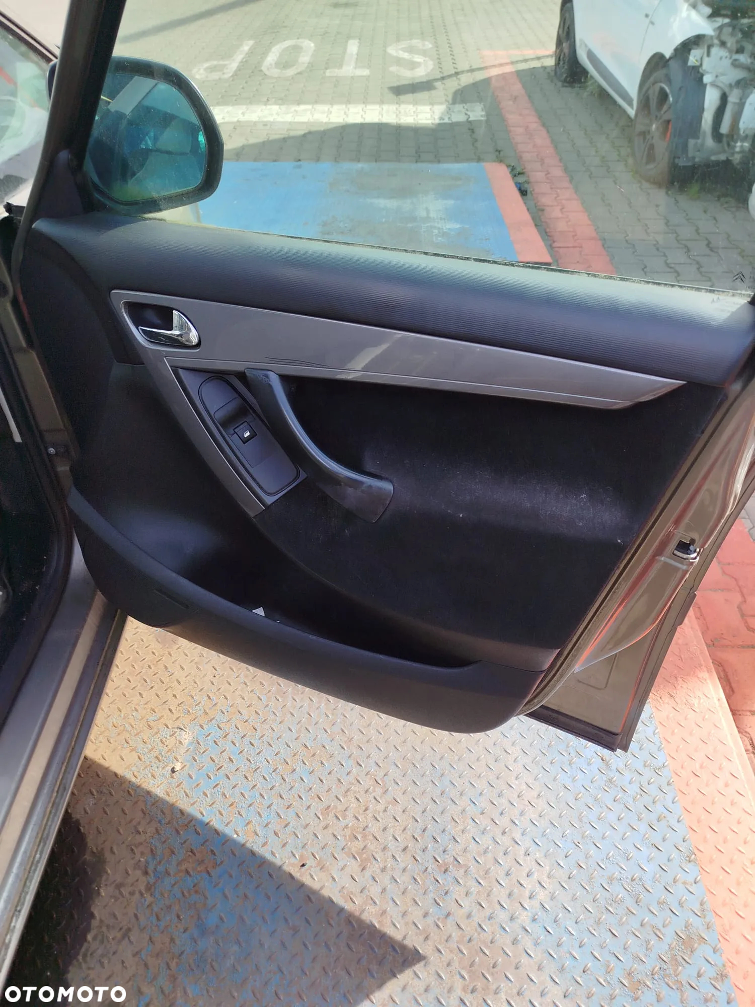 Citroen C4 Picasso na części . - 4