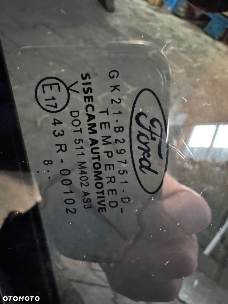 Szyba drzwi rozsuwane Transit Turneo Custom - 5