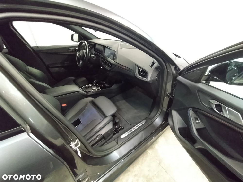 BMW Seria 1 118i M Sport - 17