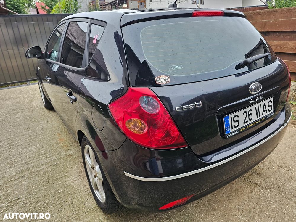 Kia Ceed - 4