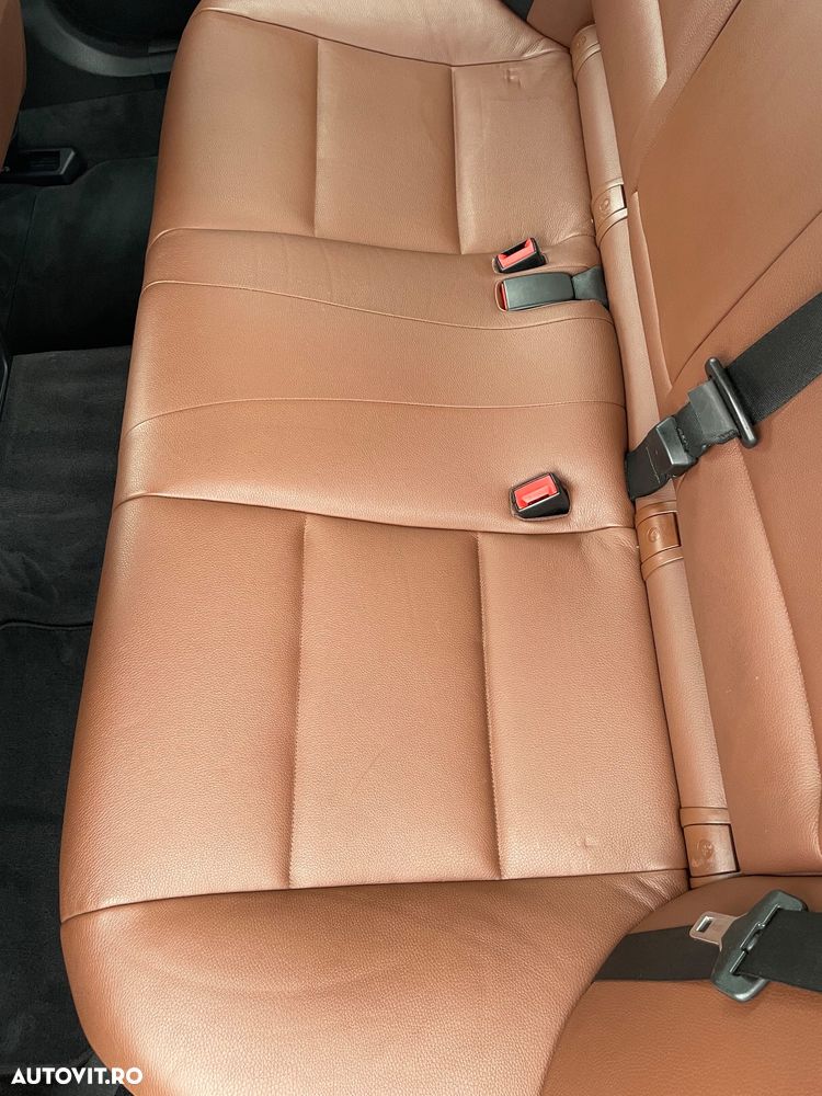 BMW Seria 5 520d Aut. - 12
