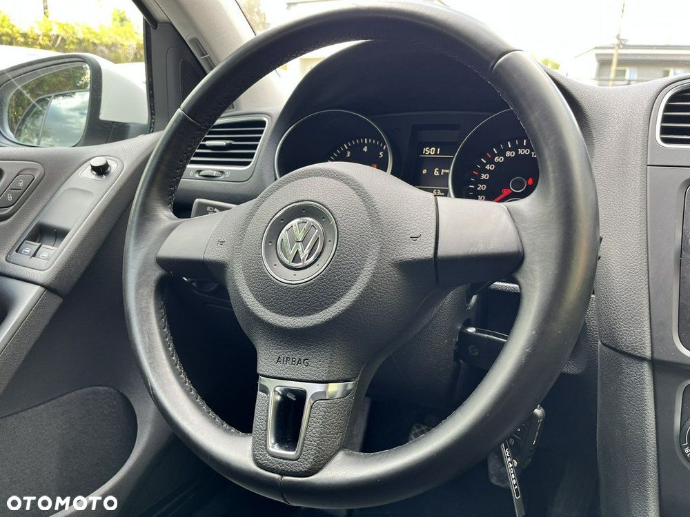 Volkswagen Golf - 17