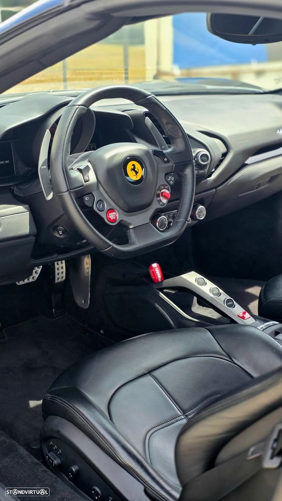 Ferrari 488 GTB Spider - 12